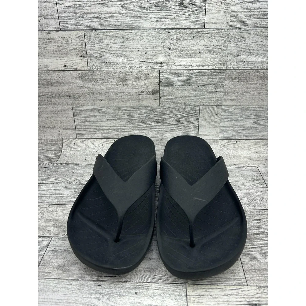 Crocs Flip Flop Sandals Womens Size 8 Black Comfort Casual Slip On Beach‎ Shoes
